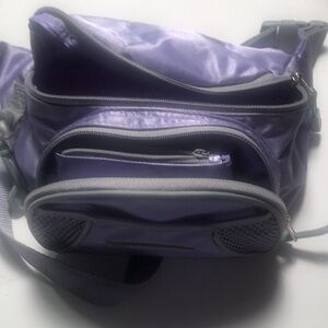 Woman’s eastsport purple Y2k Fanny pack waist bag